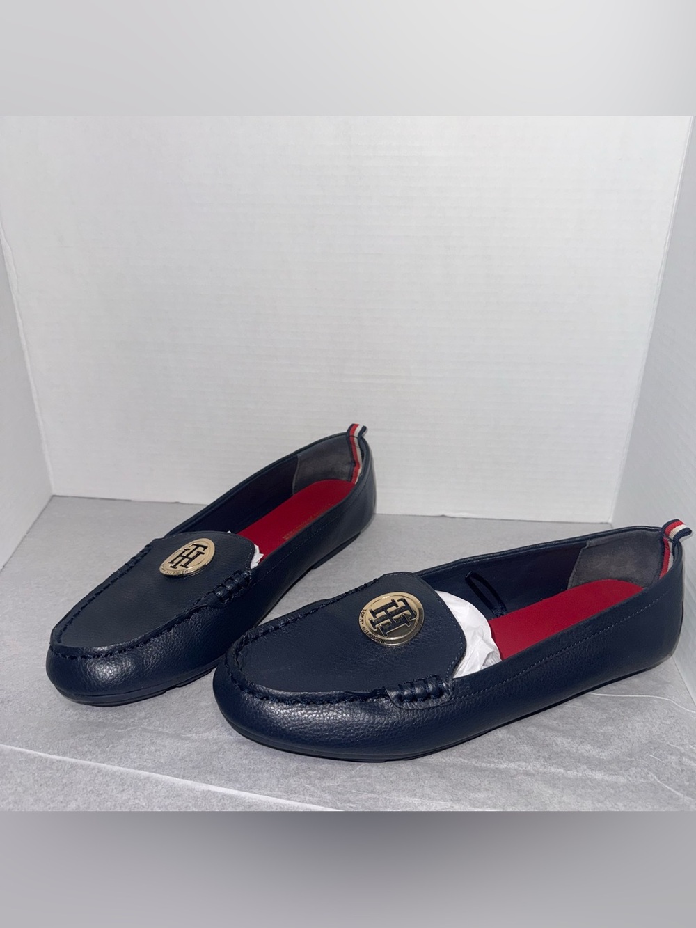 Tommy Hilfiger Navy Blue Loafers Gold Logo Slip On Flats Womens 10M